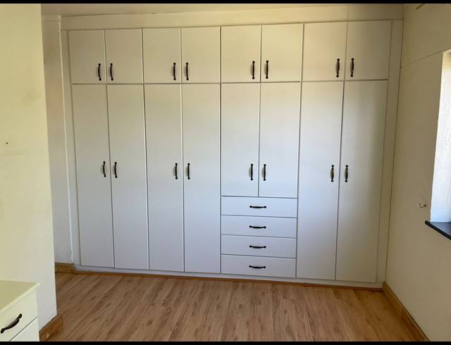 3 BEDROOM APARTMENT TO LET IN CLAREMONT UPPER